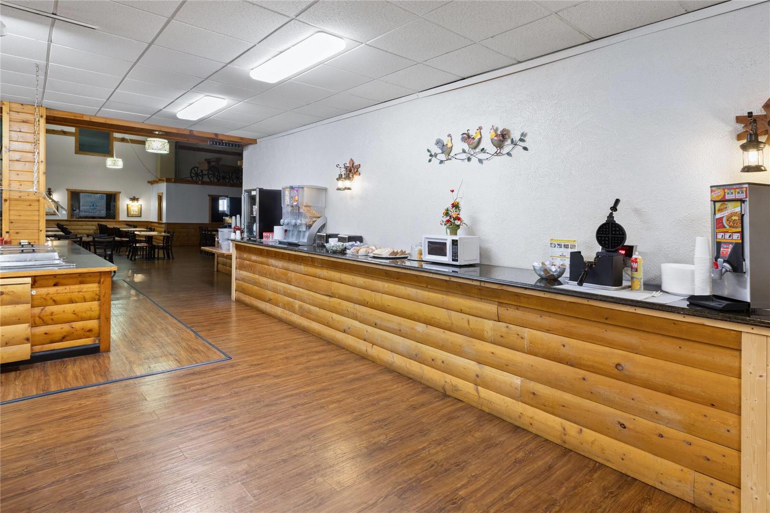 Quality Inn & Suites - photo 28