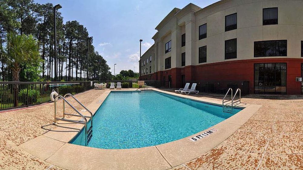 Hampton Inn Quincy - photo 16