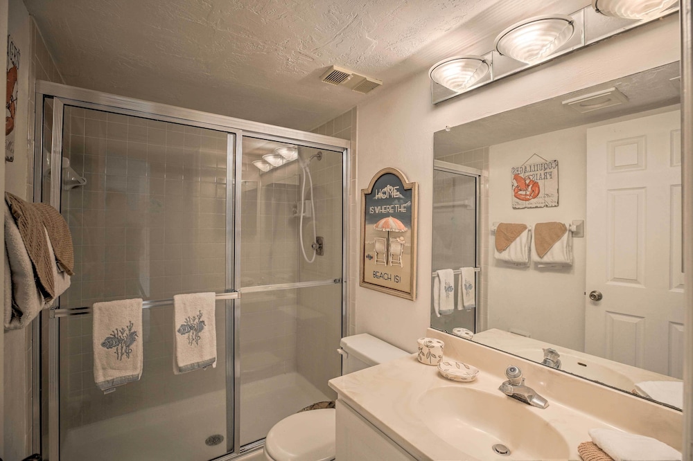 Luxe Beachfront Family Condo w Resort Amenities - photo 19