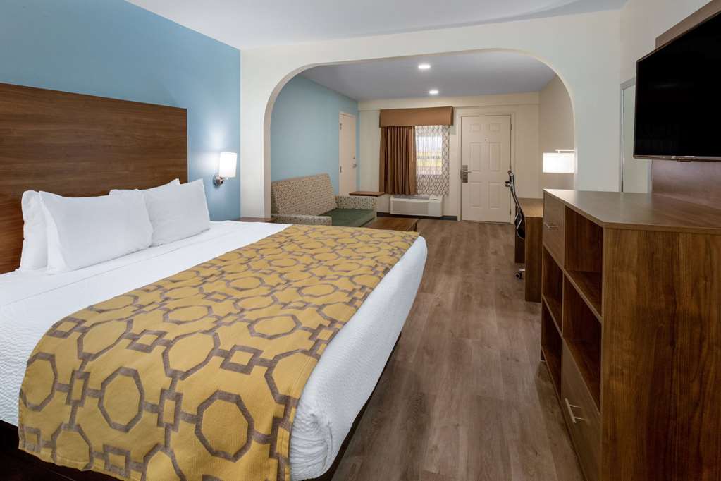Baymont by Wyndham Biloxi Ocean Springs - photo 24