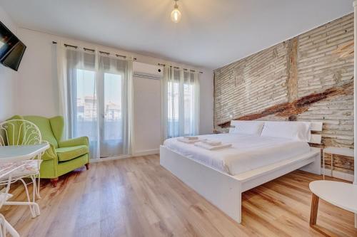 Balcon Del Mercado By Clabao — Logrono