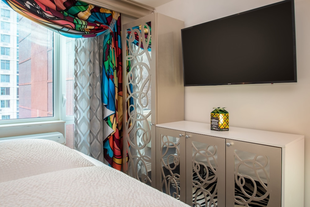 Staypineapple An Artful Hotel Midtown - photo 43