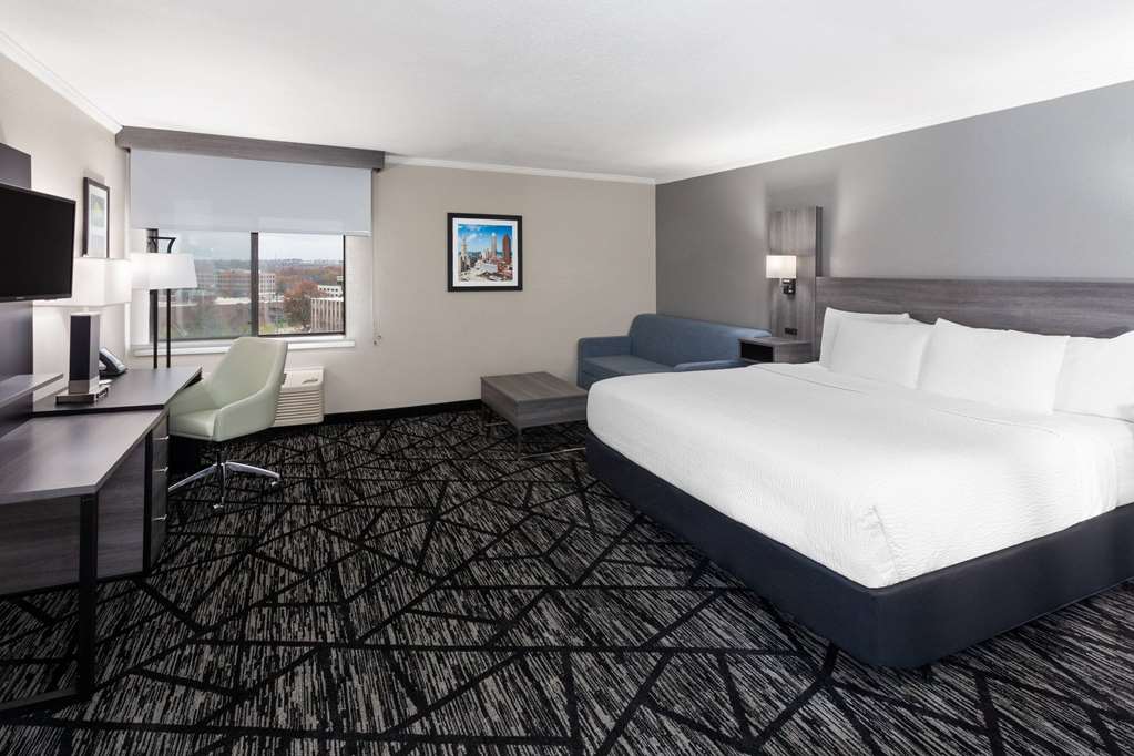 La Quinta Inn by Wyndham Cleveland Independence - photo 8