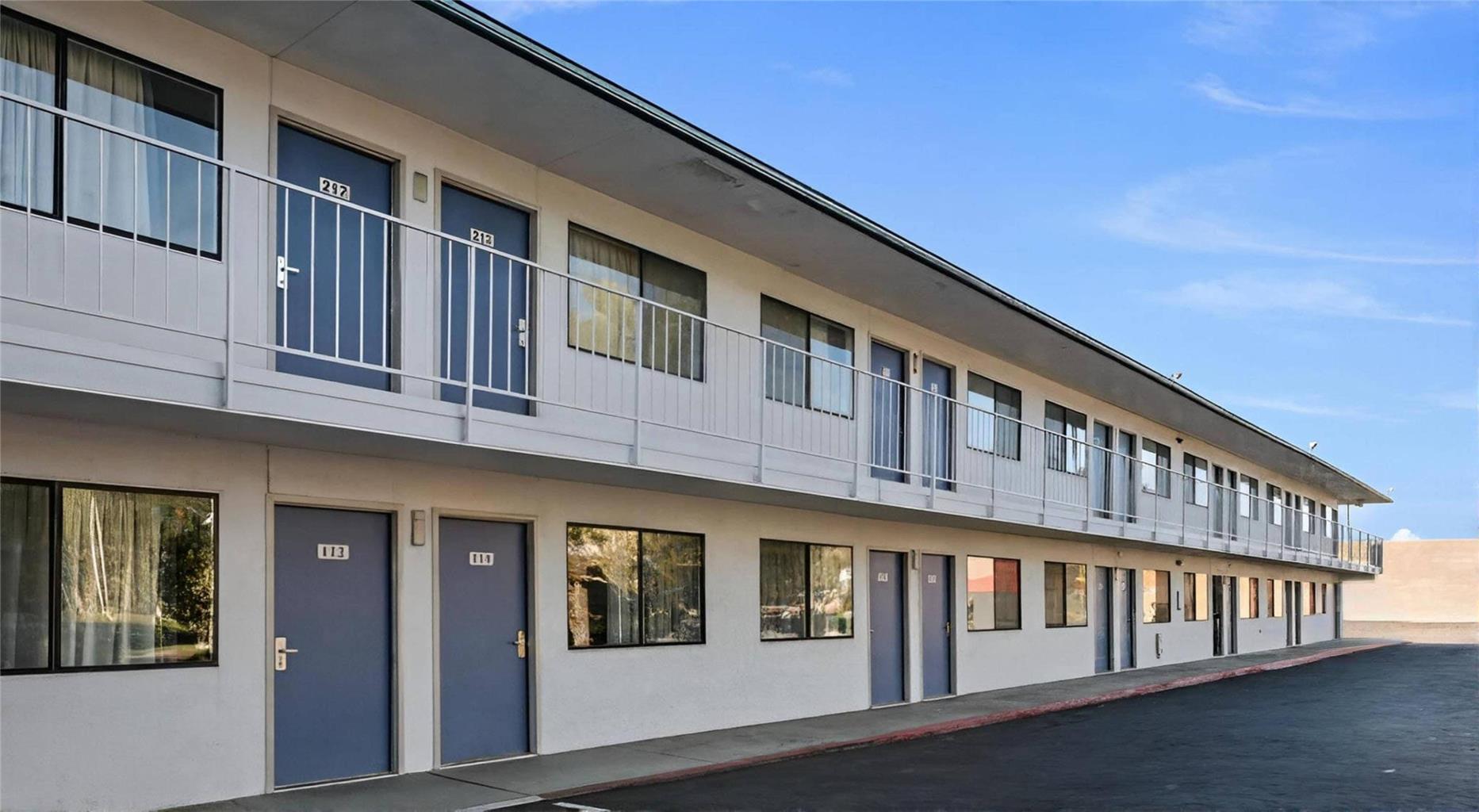 Park Inn Winnemucca - photo 3