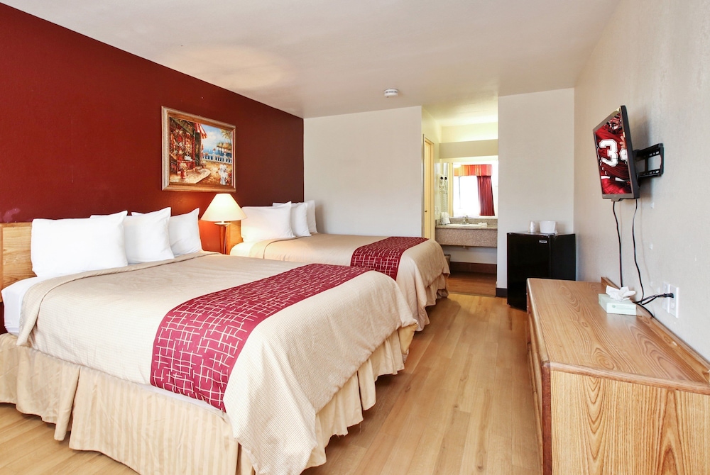 Red Roof Inn Lompoc - photo 12