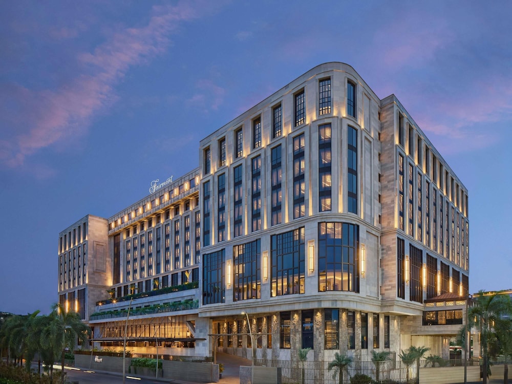 Fairmont Mumbai — 5-Star Luxury Hotel in Mumbai, India