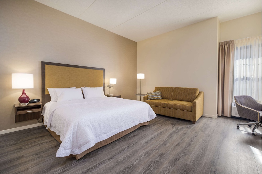 Hampton Inn Waterville - photo 26