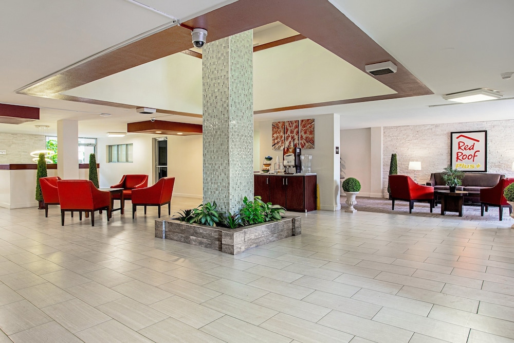 Red Roof Inn PLUS Wichita East - photo 3