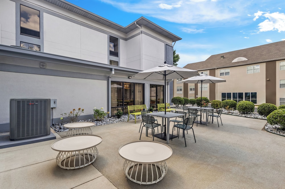 Spark by Hilton Alpharetta Roswell - photo 24