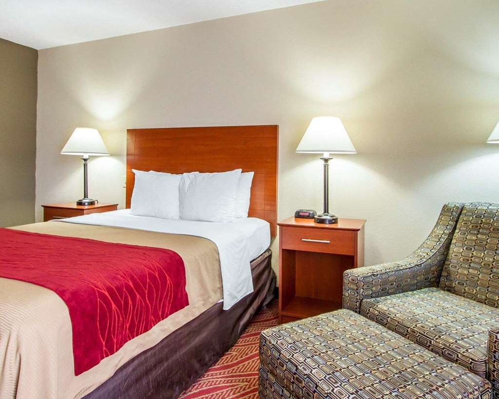 Comfort Inn Poplar Bluff North - photo 13