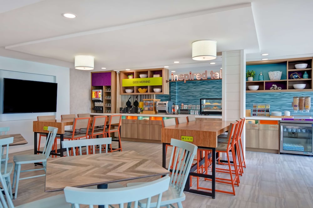 Home2 Suites by Hilton Ormond Beach Oceanfront - photo 38