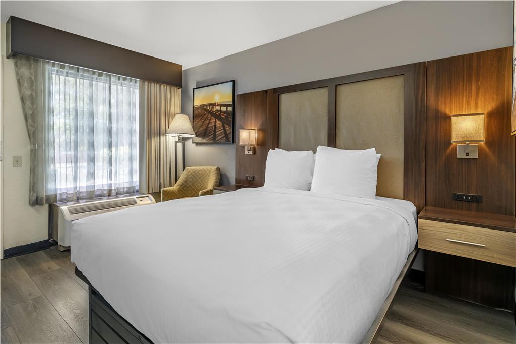 Best Western Salisbury Plaza - photo 17