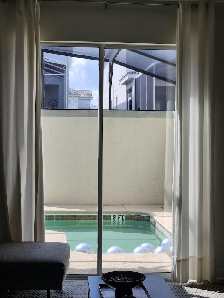 1556 PD Poolside Bliss: Enchanted 4BR Townhome - photo 49