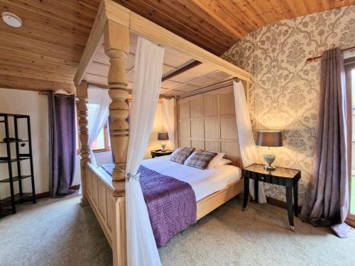 Lomond 6 with Private Hot Tub Fife Loch Leven Lomond Hills — hotel in Kelty