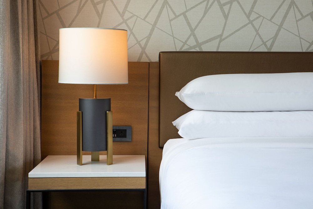Sheraton Birmingham Hotel - photo 14
