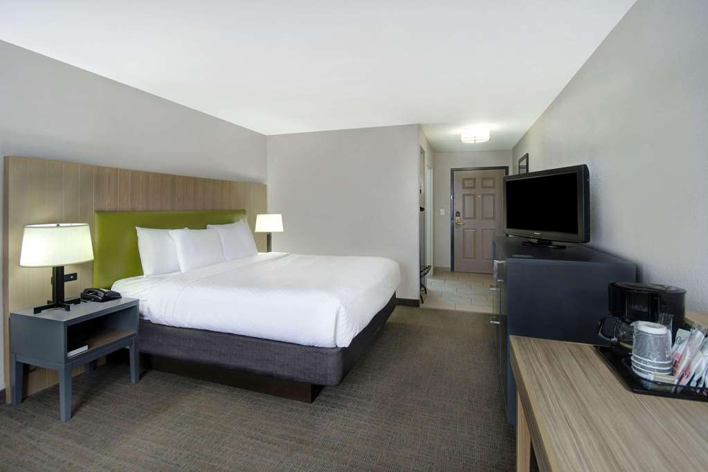 Country Inn & Suites by Radisson Cincinnati Airport KY - photo 8