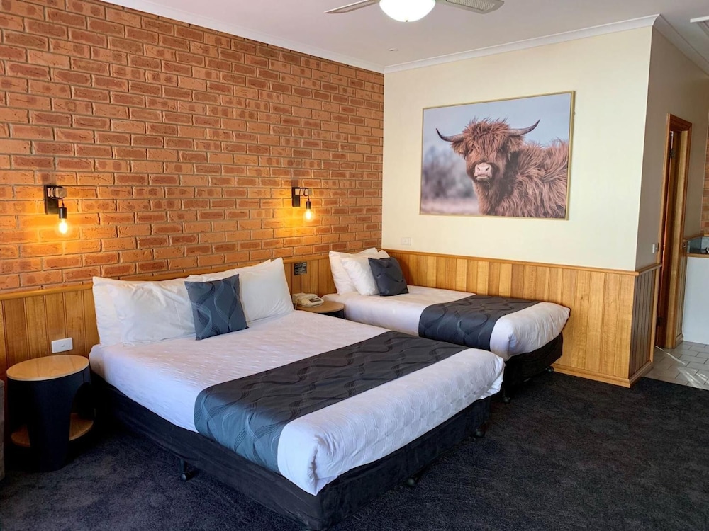 Golden River Motor Inn in Moama, Australia