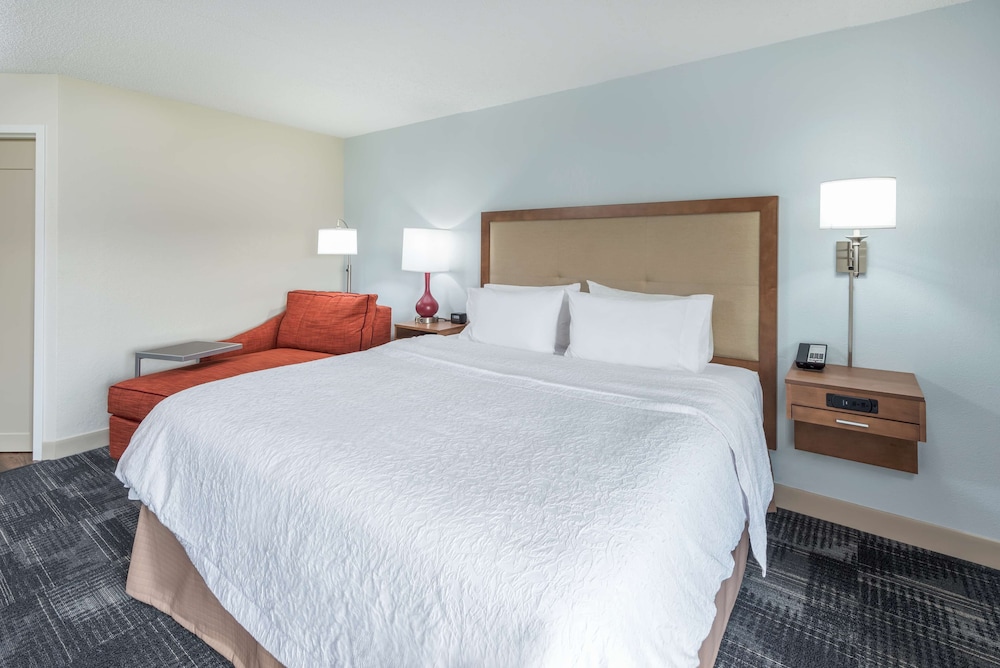 Hampton Inn Columbia - photo 6
