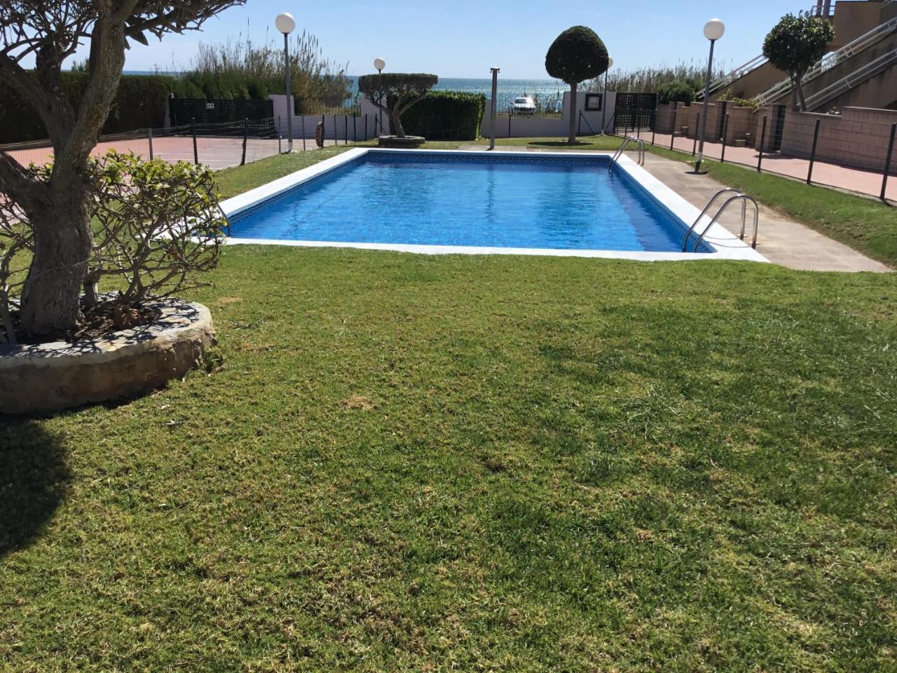 Apartamento frente al mar — 4-Star Luxury Hotel in Alcanar, Spain