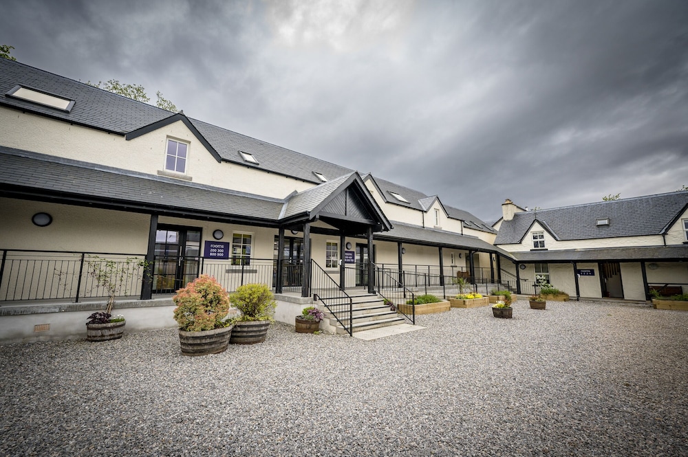 Loch Ness Bunk Inn in Inverness, United Kingdom