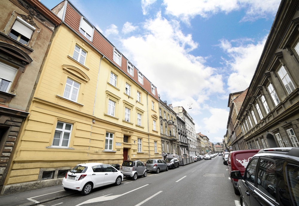 Apartment 3 Hearts — 4-Star Luxury Hotel in Zagreb, Croatia