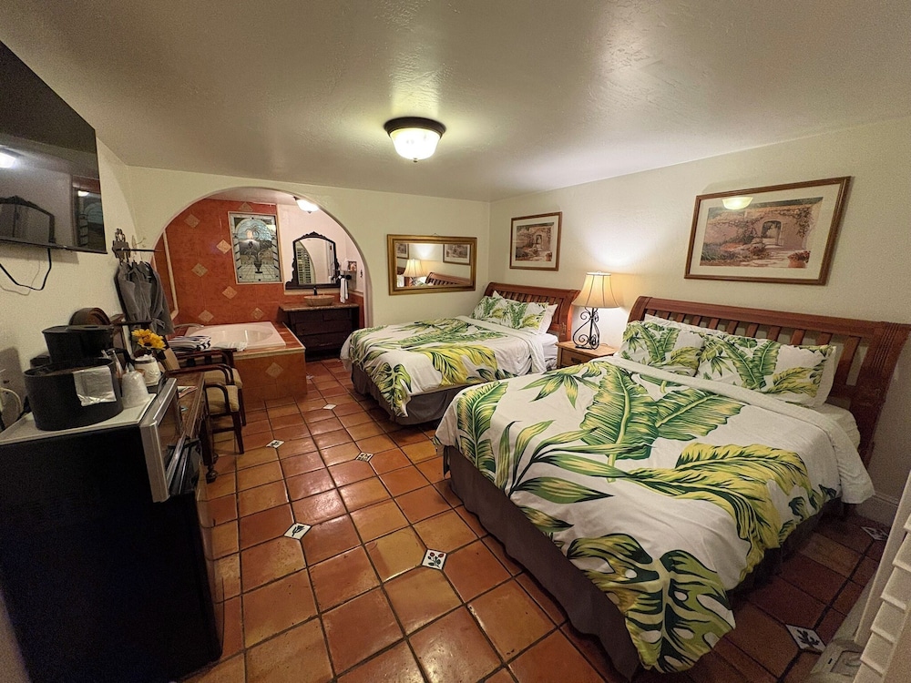 Chantico Inn - photo 13