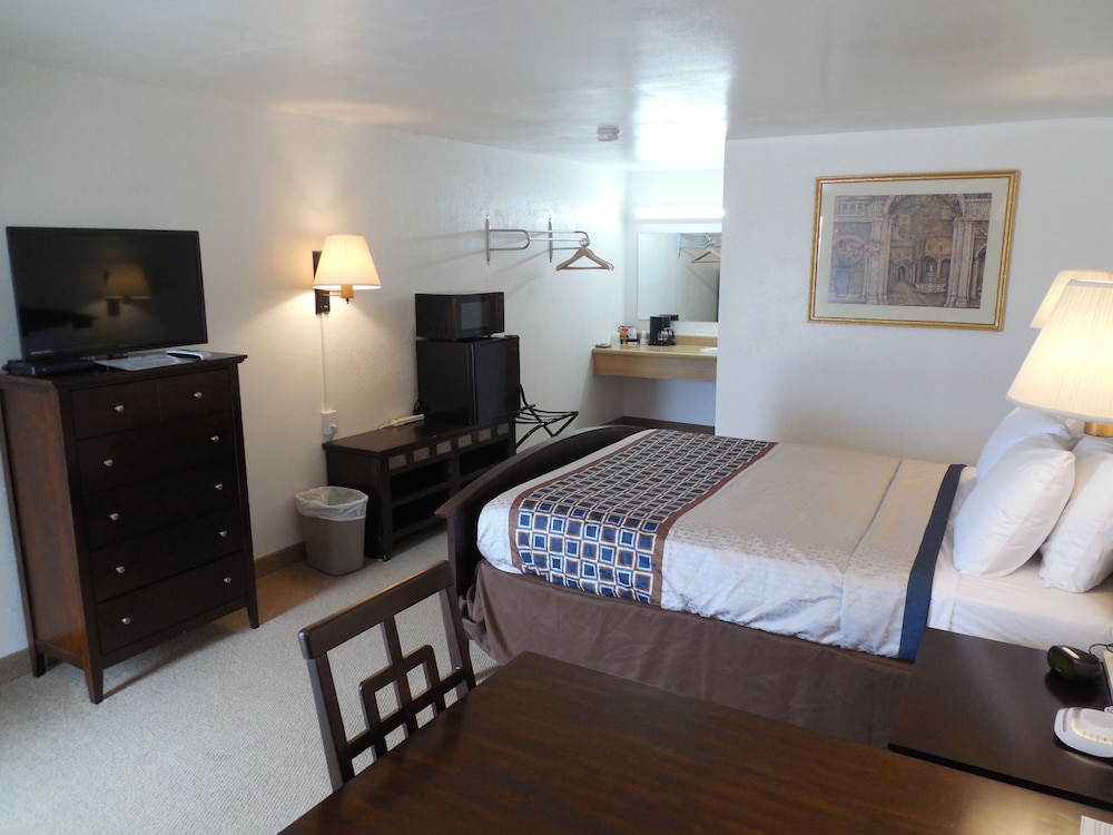 Motel 70 - photo 39
