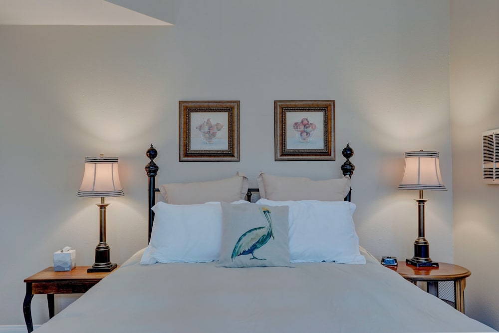 Pelican Cove Inn - photo 68