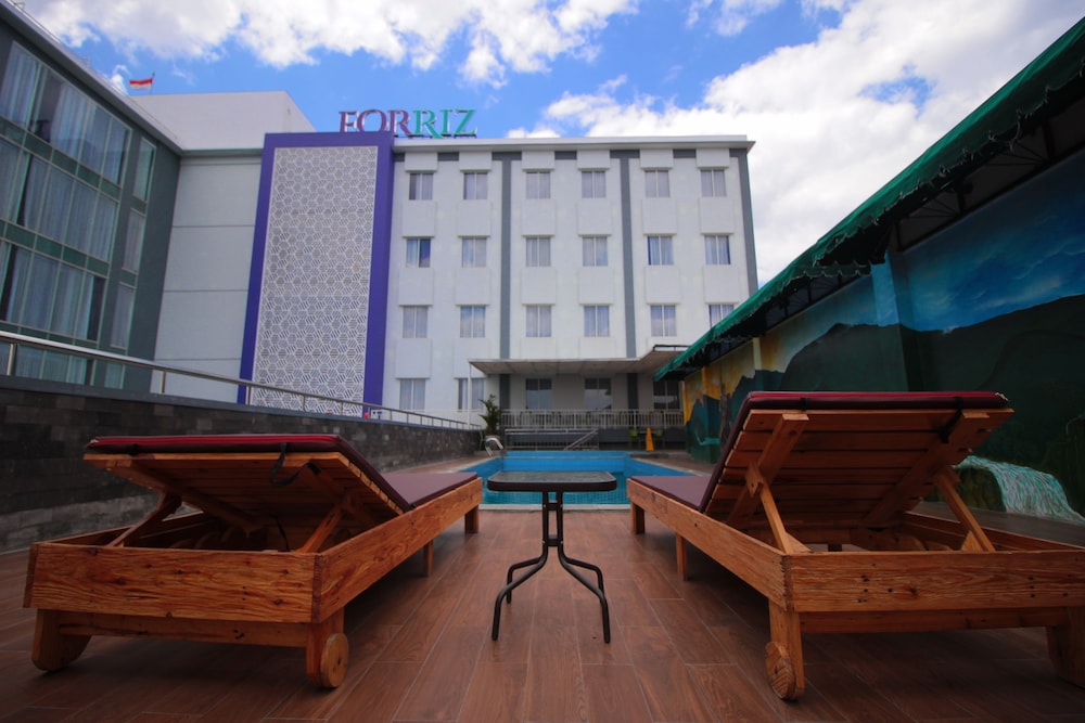 Forriz Hotel — 4-Star Luxury Hotel in Yogyakarta, Indonesia