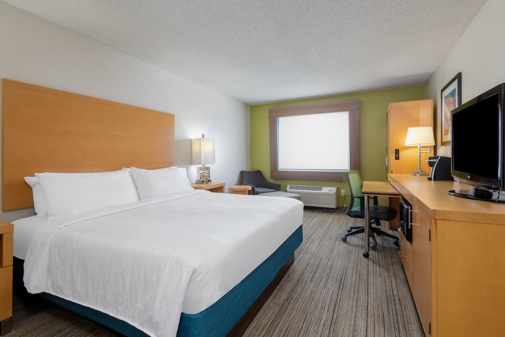 Holiday Inn Express & Suites Wheat Ridge Denver West - photo 15