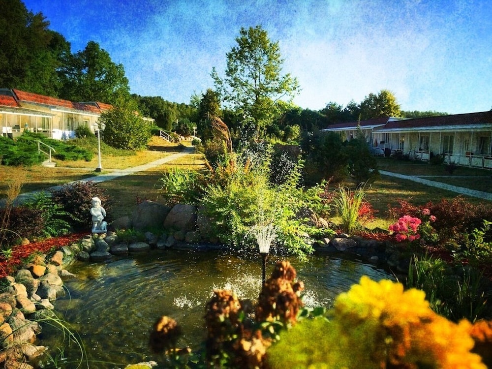 Ferienpark Canow - carbon neutral hotel in Wustrow