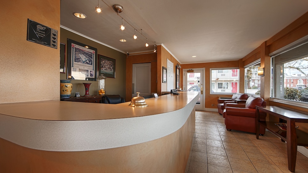 Campus Inn & Suites Eugene Downtown - photo 4