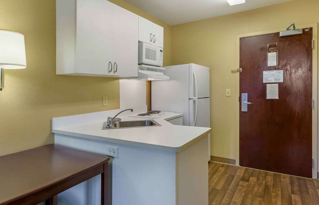 Extended Stay America Suites Lynchburg University Blvd - photo 15