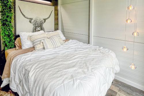 Grey Wolf Outpost in Custer, United States