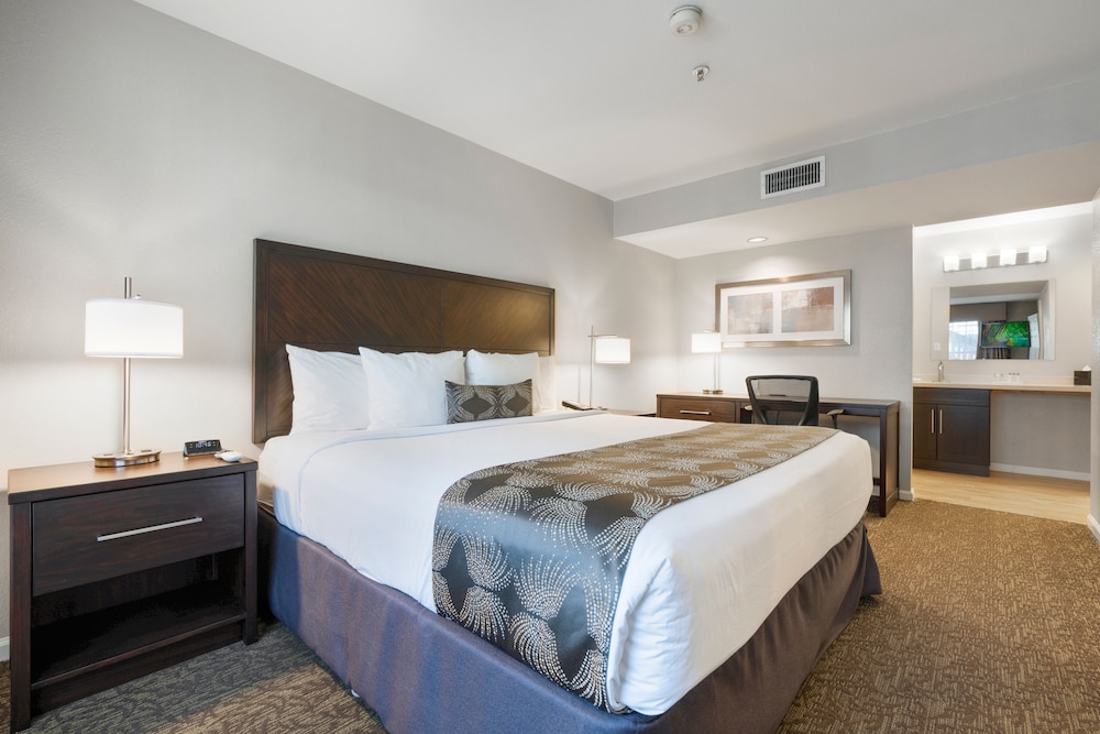 Chase Suites Hotel Brea Fullerton - photo 7