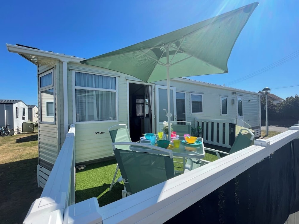 27 Tower View Pevensey Bay Holiday Park Beach in Pevensey, United Kingdom