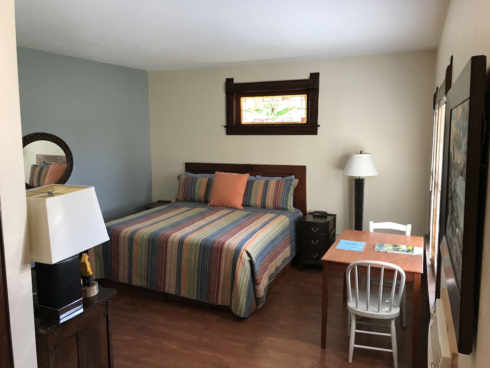 The Harbor Light Inn - photo 18