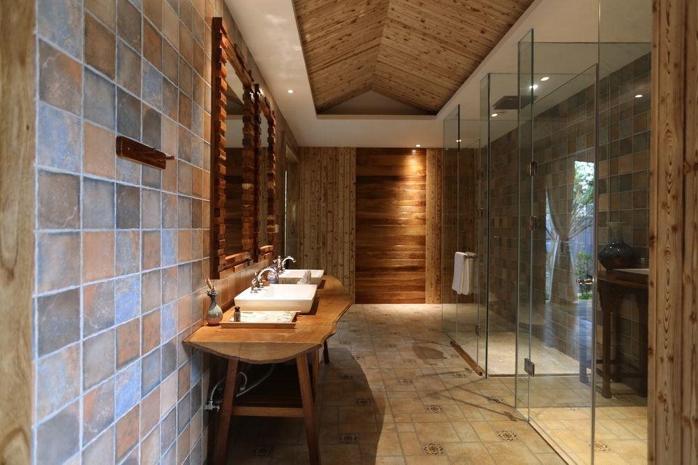 Miaoxi Tent Holiday Hotel — 4-Star Luxury Hotel in Chengdu, People's Republic of China
