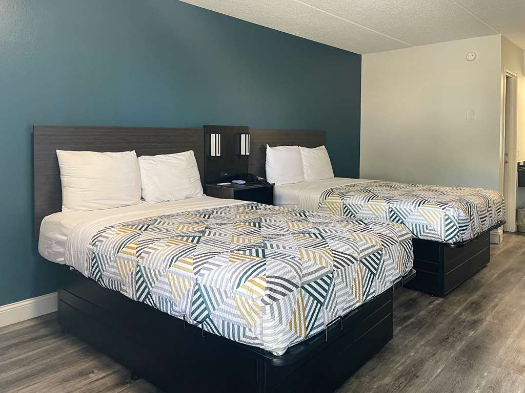 Motel 6 Memphis TN Downtown - photo 18