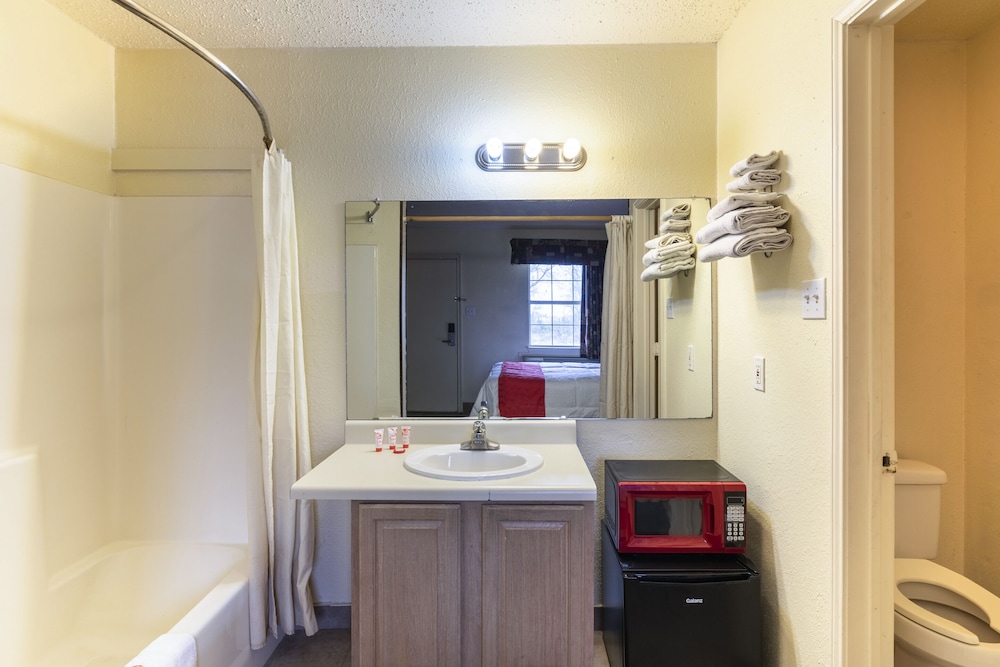 OYO Hotel Decatur TX Hwy 287 Northwest - photo 18