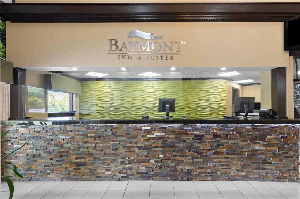 Baymont by Wyndham Knoxville I 75 - photo 9