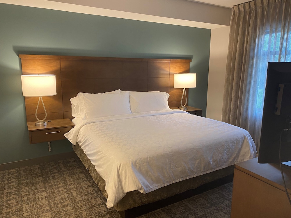 Staybridge Suites Naples Marco Island by IHG - photo 21