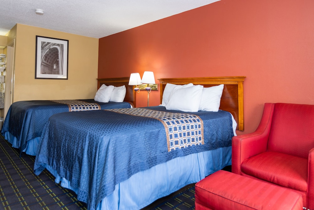 Shelby Inn - photo 7