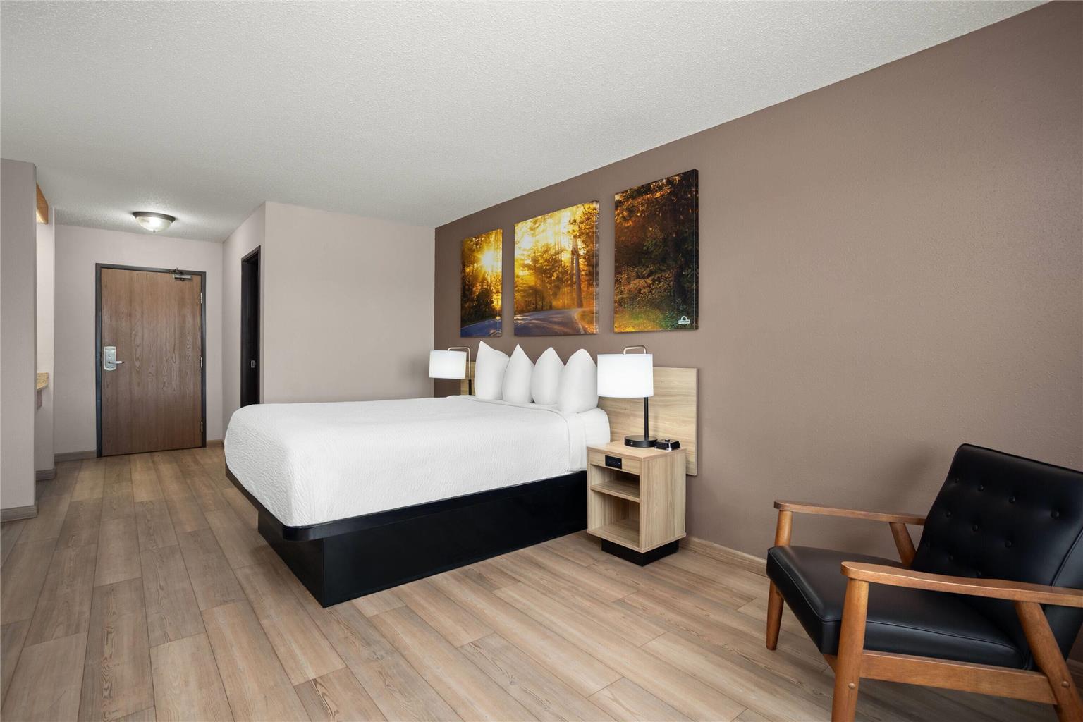 Days Inn by Wyndham Spearfish - photo 15