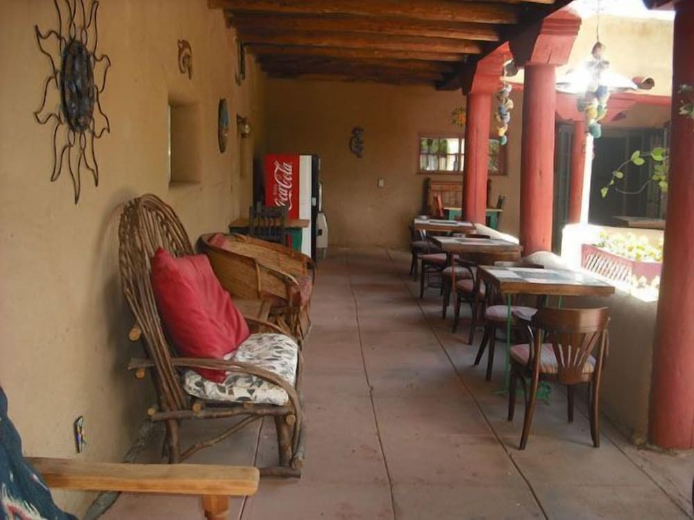 El Pueblo Lodge - photo 43