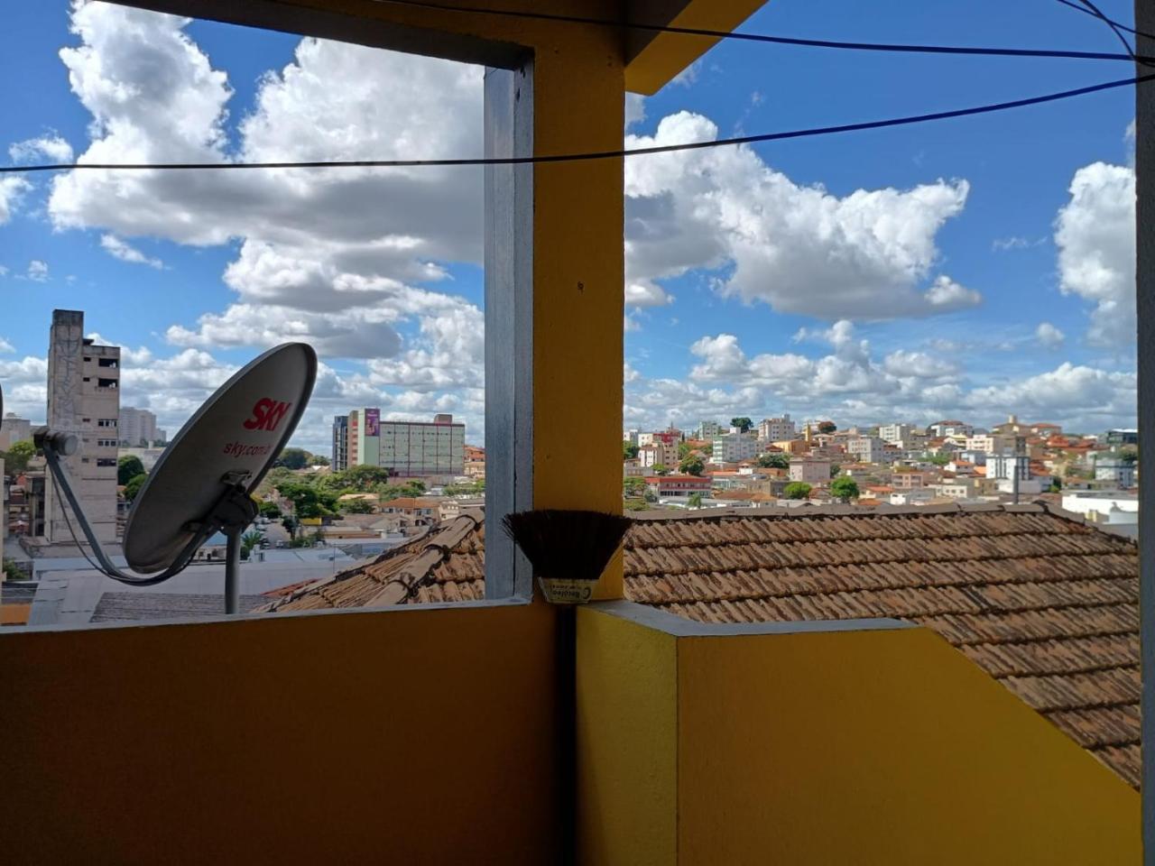 Linda Casa de 2 Qtos Completa Com Vista — 4-Star Luxury Hotel in Belo Horizonte, Brasil