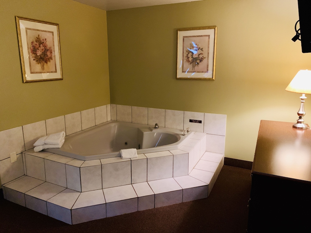 Fred's Inn - photo 35