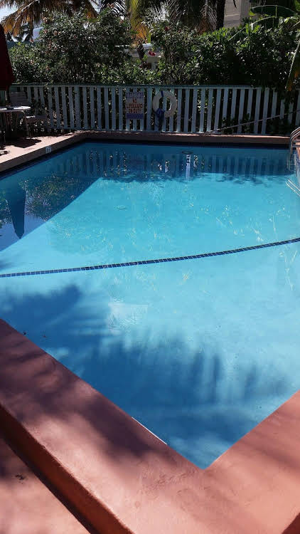 Royal Hawaiian Motel Botel - photo 12