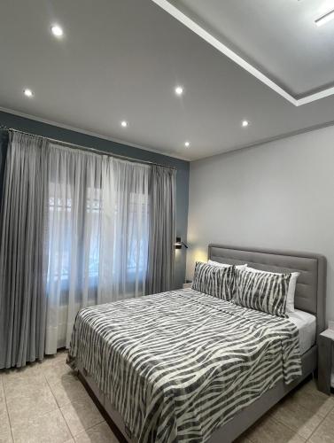 Prism Studios free private parking — 4-Star Luxury Hotel in Thessaloniki, Greece