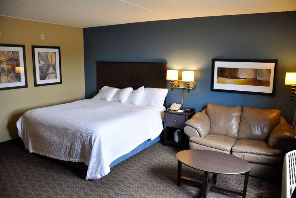 AmericInn by Wyndham Clear Lake - photo 16